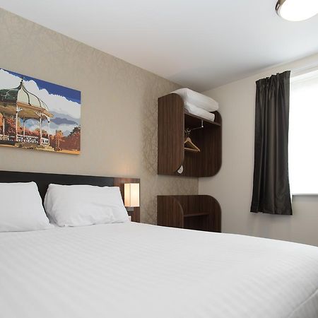Willows, Blackburn By Marston'S Inn ภายนอก รูปภาพ