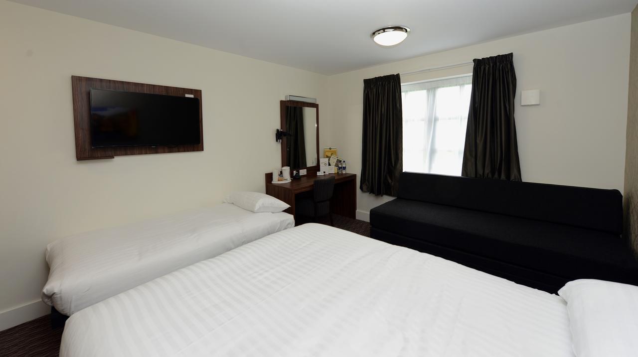 Willows, Blackburn By Marston'S Inn ภายนอก รูปภาพ