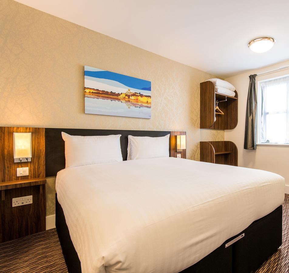 Willows, Blackburn By Marston'S Inn ภายนอก รูปภาพ
