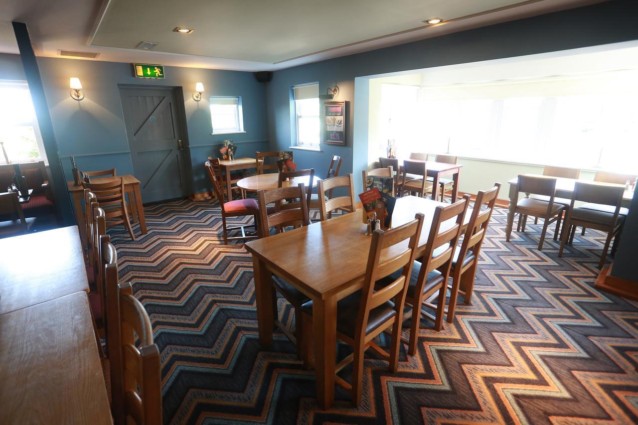 Willows, Blackburn By Marston'S Inn ภายนอก รูปภาพ
