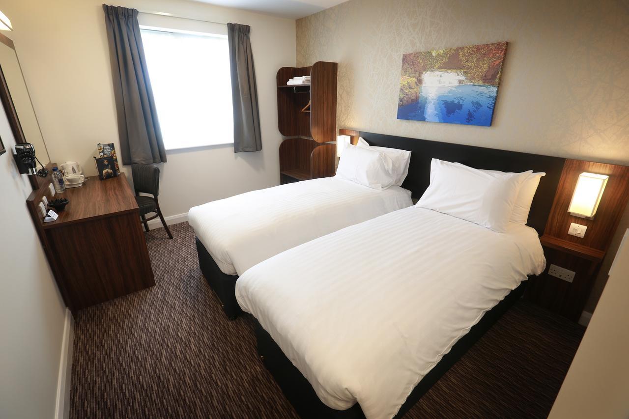 Willows, Blackburn By Marston'S Inn ภายนอก รูปภาพ